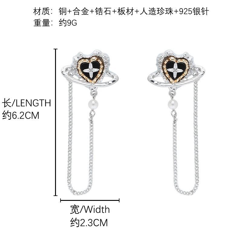 Original long love earrings, exquisite earrings, personalized fashion and cold style earrings.