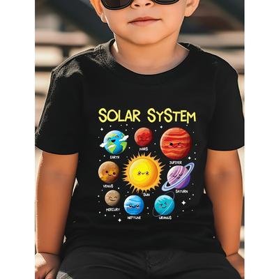 Tricou cu mânecă scurtă pentru băieți, mărimi europene. Imprimeu cu Literele Sistemului Solar și Imprimeu cu Model de Planete. Top casual versatil cu gât rotund și mânecă scurtă