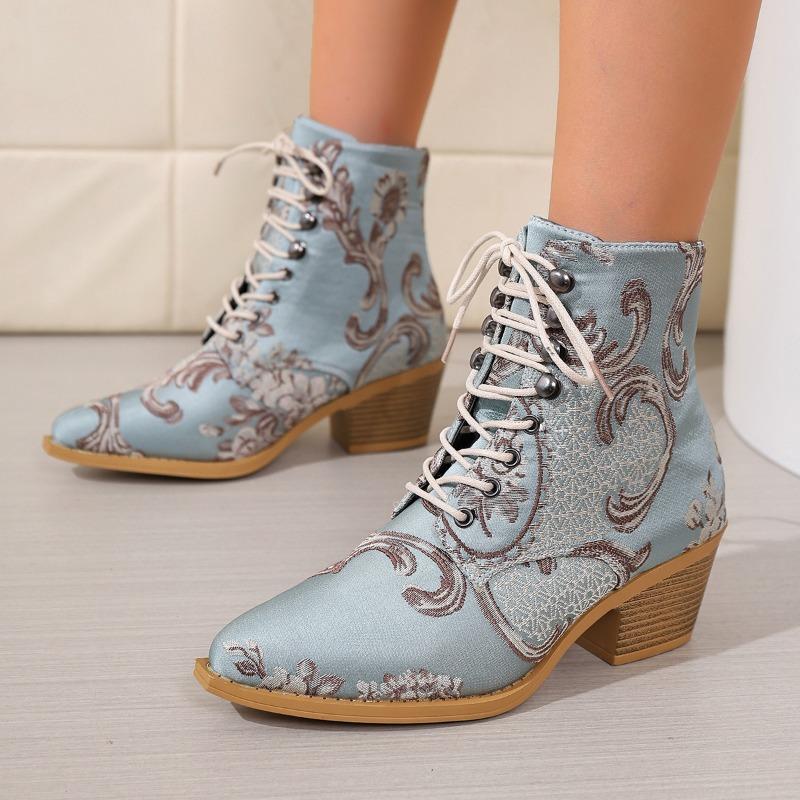 Women's Plus-Size Embroidered Chunky Heel Short Boots - Pointed Toe, Lace-Up, High Heel, Fashion Boots, New Style Chelsea Boots