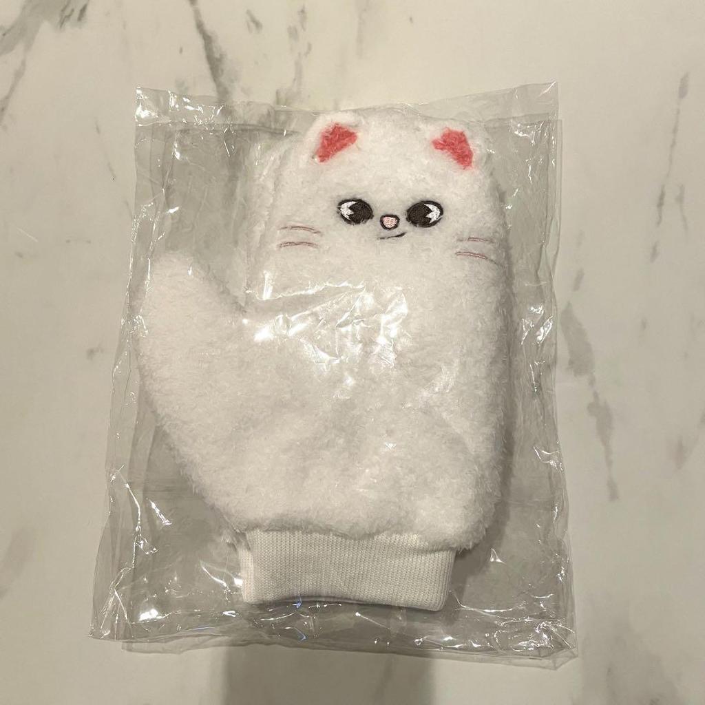 [USED] straykids skzoo gloves ginillet hyunjin