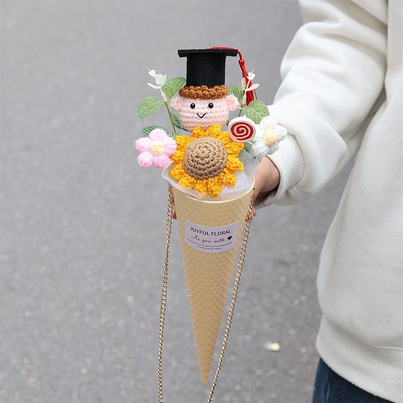 Creative Knitted Sunflower Graduation Hat Bouquet Unique Handmade Gift Decor Friends Sisters Classmates Graduation Ceremony Gift
