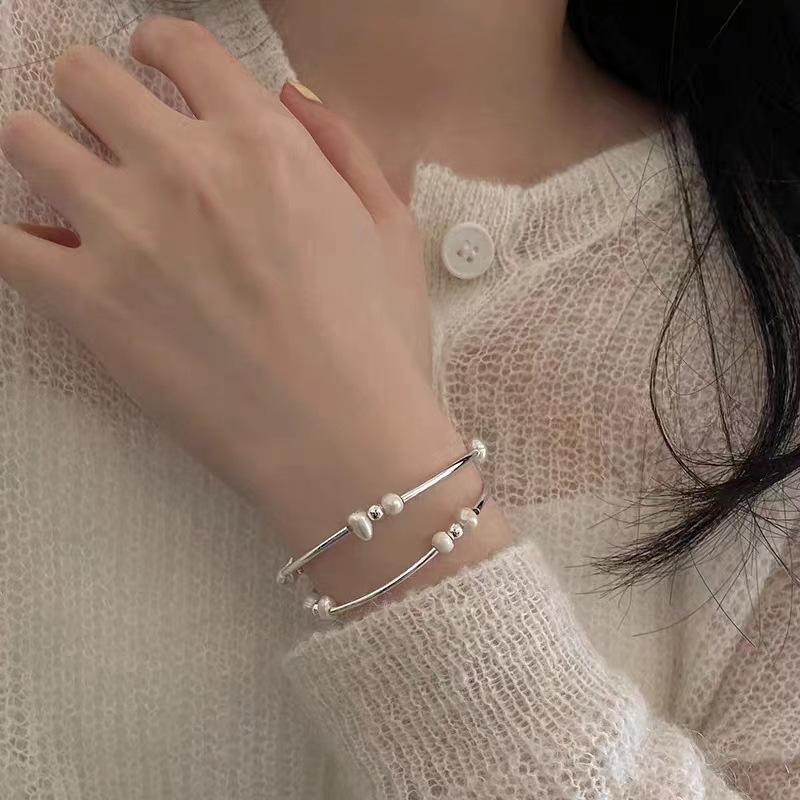 Luxurious Double Layer Pearl Necklace Bracelet For Women With Design Geometric