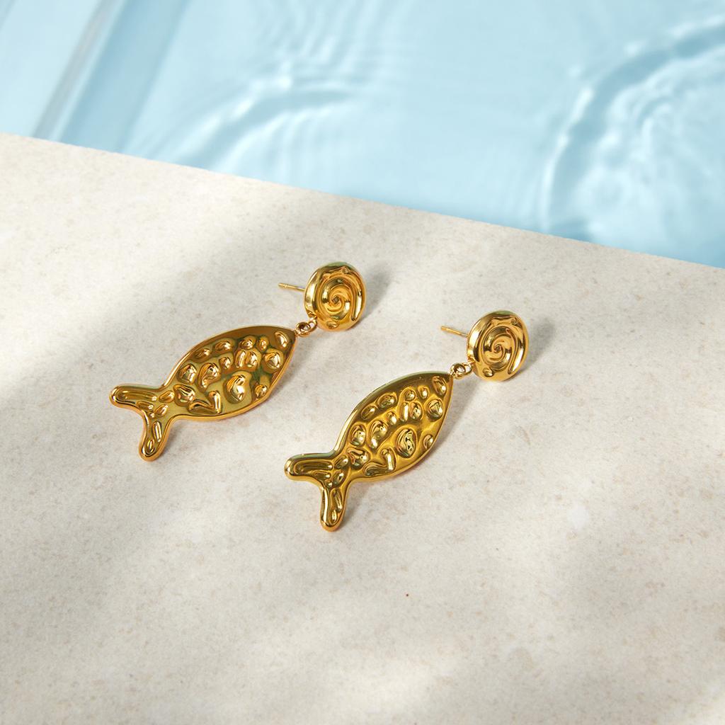 Youthway Ocean Style Fish Drop Earrings For Women Minimalist 18K Gold PVD Plated Stainless Steel Earrings Fashion Jewelry Gift