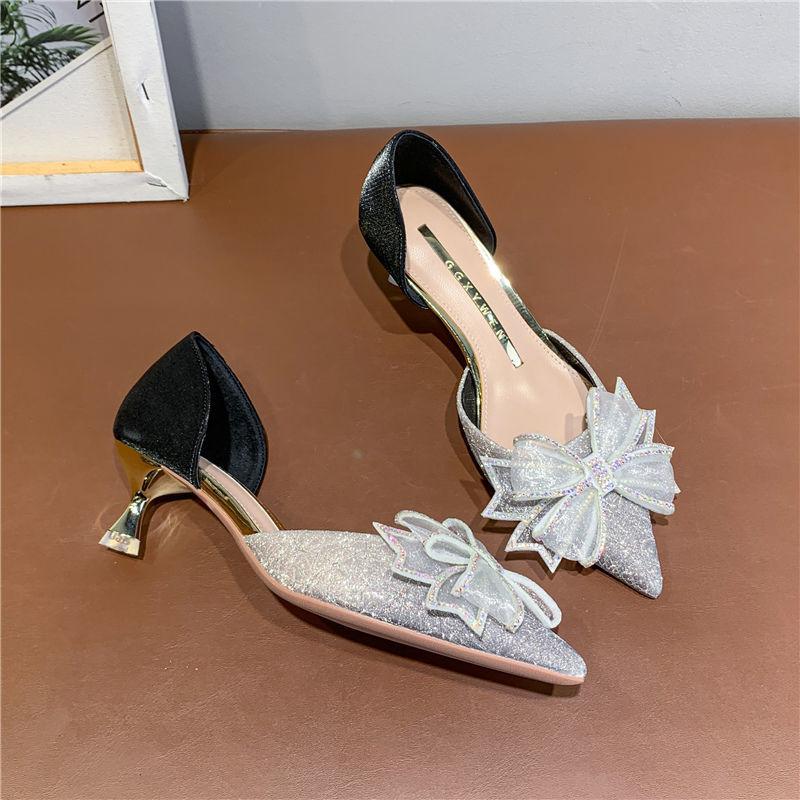 

Жіночі босоніжки на низьких підборах, прикрашені бантом, туфлі на високих підборах 3 см. Пакет Голова Французький тонкий каблук Туфлі на високих підборах. 40 чорний