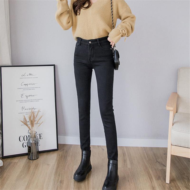 Zimní džíny 2022 Dámské Zlaté fleece Uvnitř Ztužující džínové kalhoty Vysoký pas Teplé kalhoty Dámské džíny Žena Kalhoty