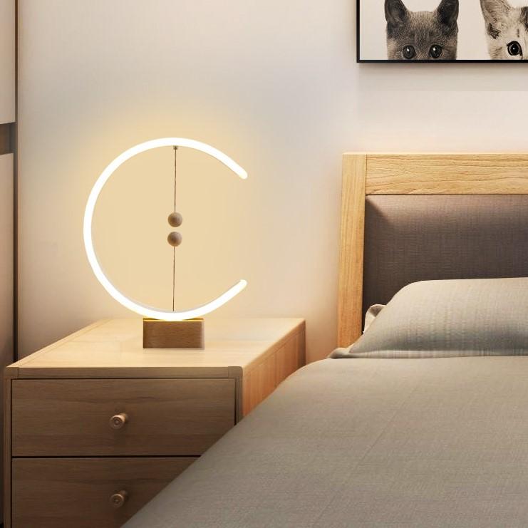 Table Lamp Magnetic Levitating Balls Faux Wood Base for Bedroom Holiday New Year Xmas Gift Reception Desk Waiting Area Decors