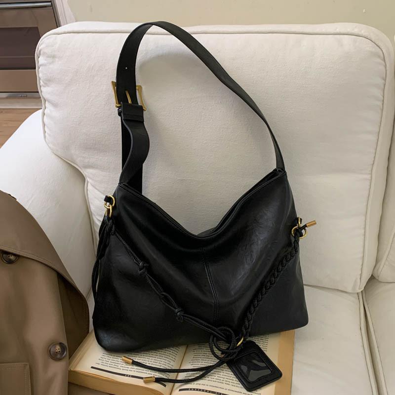 Large-capacity Retro Bag, New Fashionable and High-value Tote Bag, Textured Casual Shoulder Bag for Women