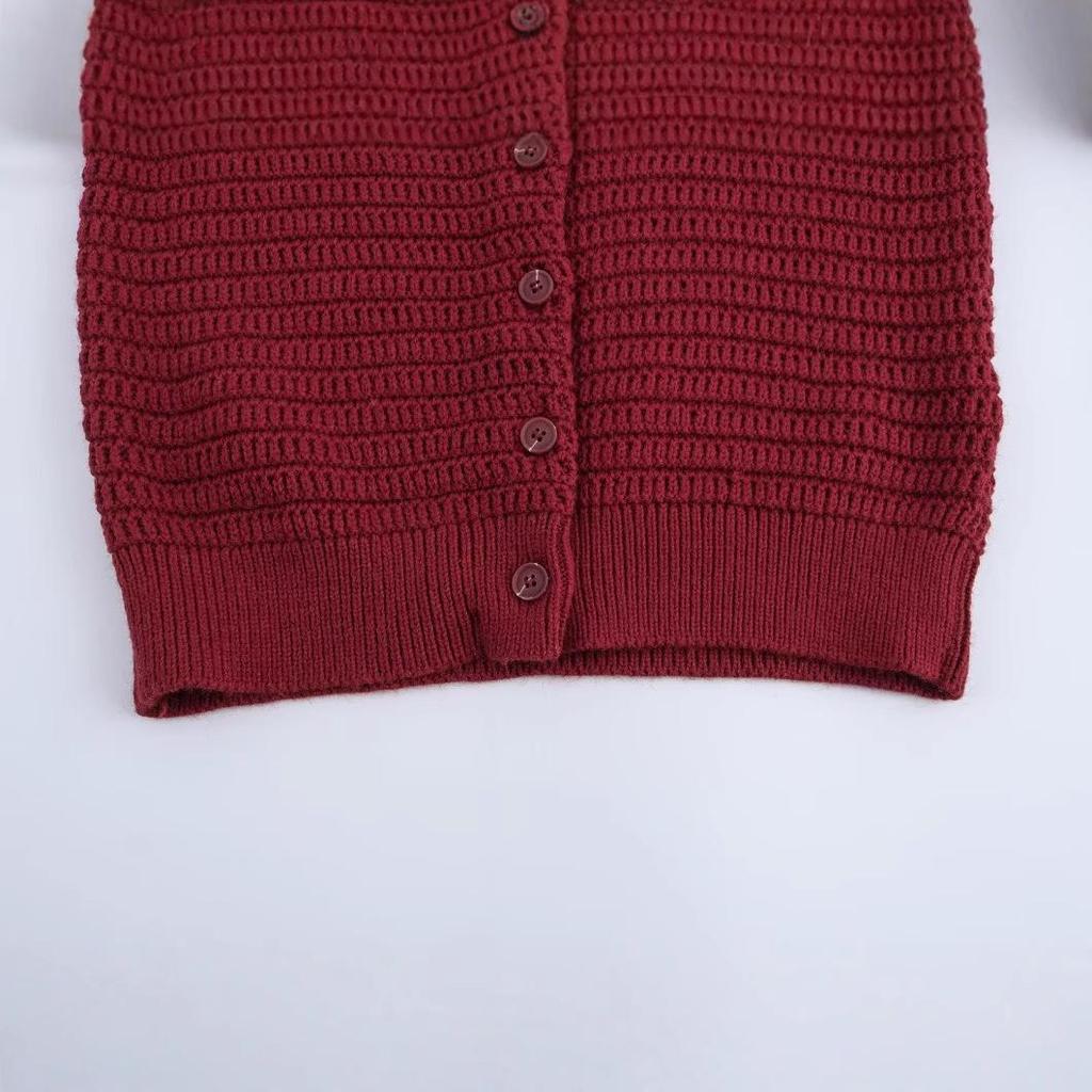 Women's 2024 Winter Fashion: European & American Style Textured Crew Neck Long Sleeve Knit Cardigan