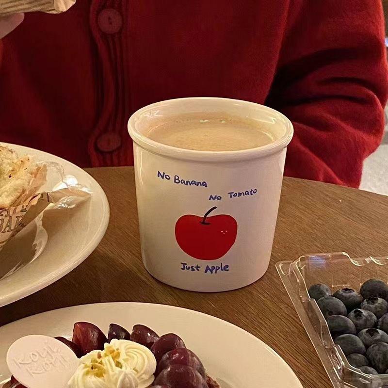 Handbemalte rote Apfelkeramik Einfacher und niedlicher Klapp-Trinkbecher Halten Haushalt Paar Kaffeetasse