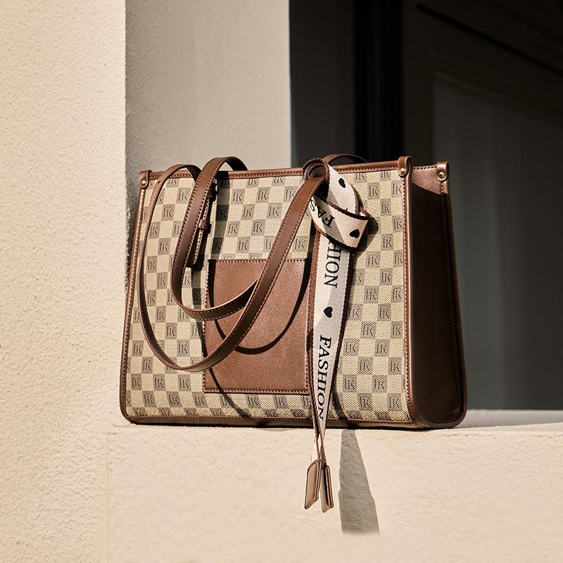 Mrs. Qiao Bag 2025 New Women's Tote Bag Large Capacity Ladies Autumn Winter Commuting High-end Single Shoulder Bag