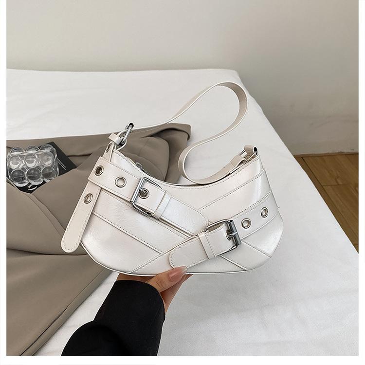 

2025 новая модная нишевая ретро сумка под мышку в стиле Spice Girl, сумка-локомотив через плечо, персонализированная пряжка ремня, трендовая маленькая сумка белый