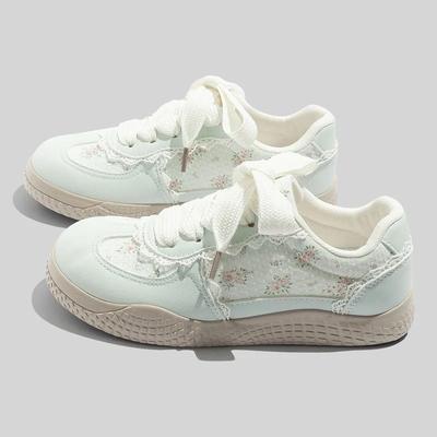 Modne Płaskie Damskie Buty Deskorolkowe Letnie Nowa Moda Oddychające Podwyższające Białe Trampki Miękka Podeszwa Guma