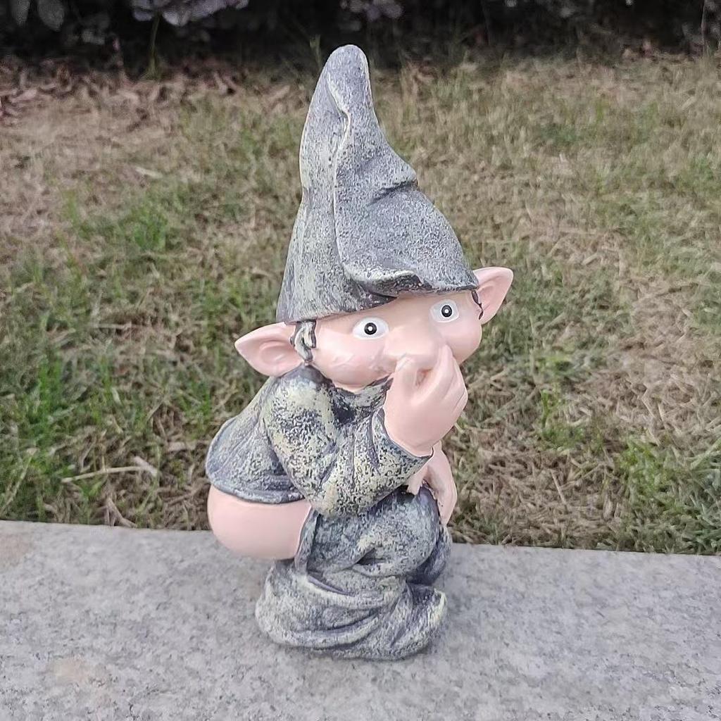 Garden Ornaments: Little Elves Pooping Christmas Resin Crafts