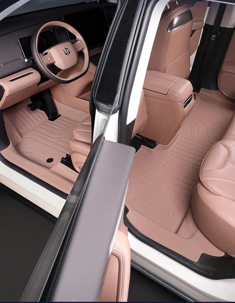 2026 Leapmotor C11 TPE Floor & Trunk Mats: Dirt-Resistant, Durable, Original Car Color.