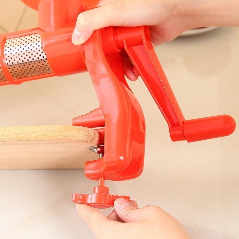 2023 New Kitchen Gadgets Multi-function Hand-shake Safe Tomato Juice Producer Kitchen Home Cooking Appliances DIY Tomato Press