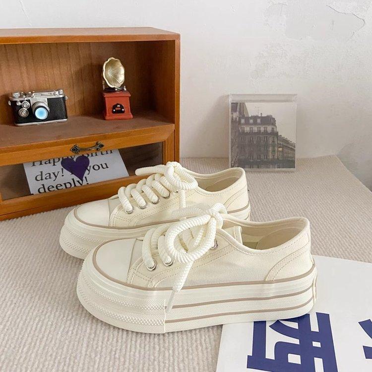 

Canvas shoes women s 2025 new summer cream thick-soled thin female students inner height increase casual versatile board shoes women 35 бежевый