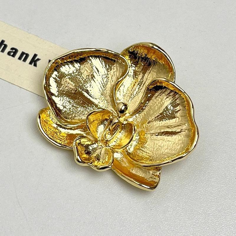Vintage Phalaenopsis Brooch For Women Girls Exquisite Fashion Metal Flower Corsage Pins Party Dress Jewelry Accessories Gifts