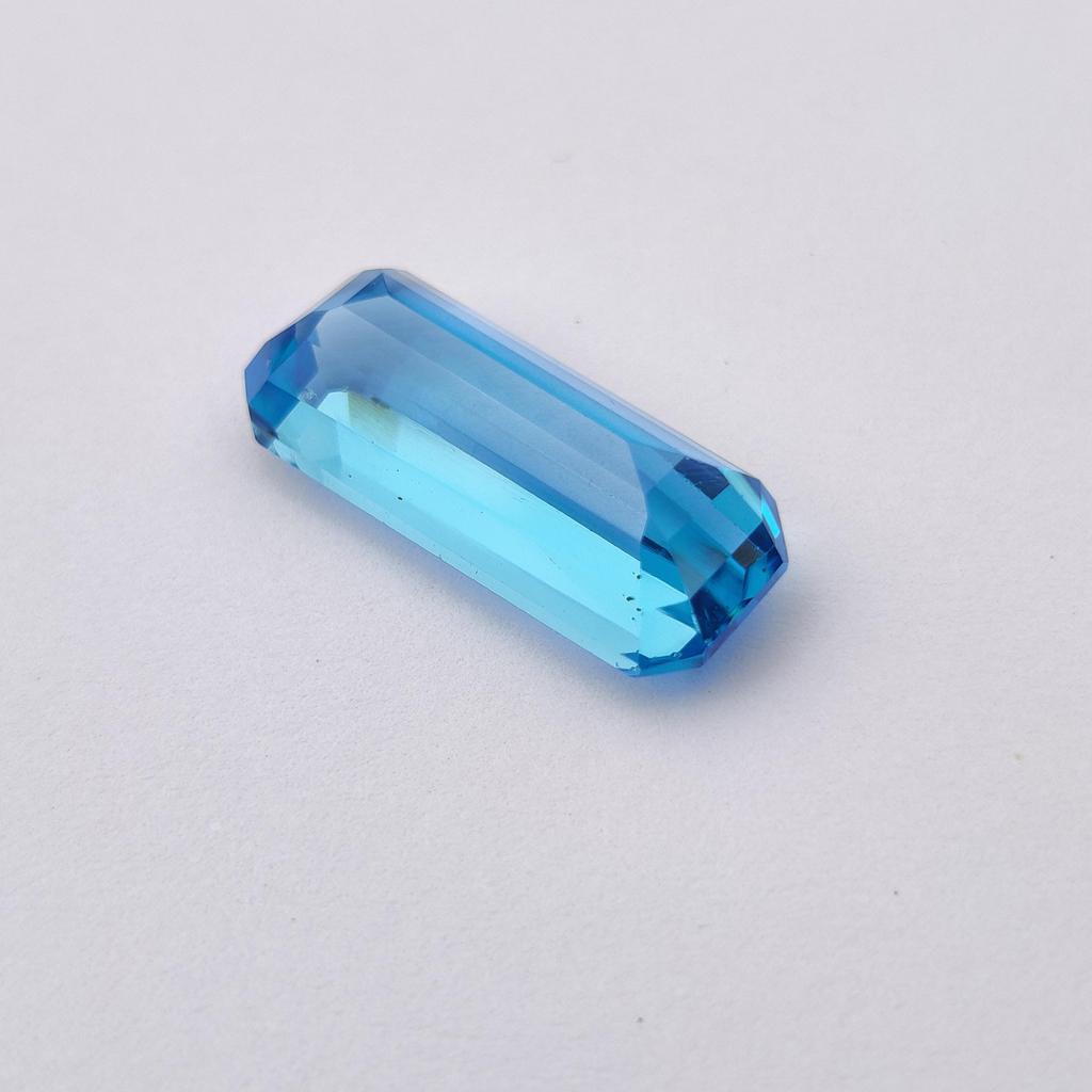 Aquamarine Santa Maria Shade Glass Stone, Baguettes Shape Stone, 13.80 Carat, 20x8x7 MM Size Stone.
