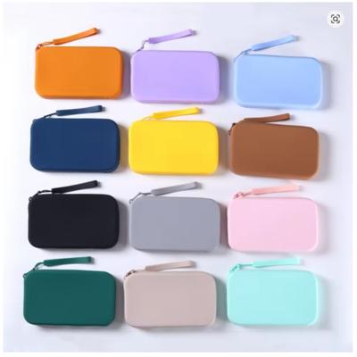 Square Large-capacity Silicone Storage Bag, Portable Travel Cosmetics and Toiletries Storage Bag, Multi-functional Digital Stora