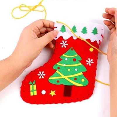 Kids DO-IT-YOURSELF Christmas Socks Non-woven Material Kit Puzzle Game Handmade Toy Learning-Focused Plaything Ideal for