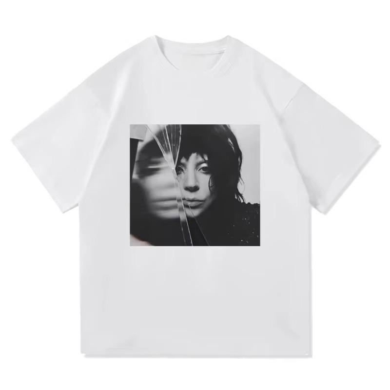 2025 Ny Essensiell Bomull Unisex T-skjorte Mote Trykk Myk Pustende Rund Hals Mote Herre- og Dame-T-skjorter Ett Stykke