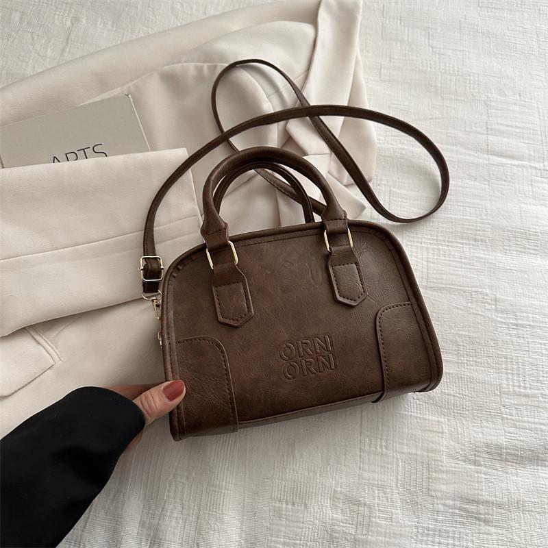 

2024 Нова Вінтажна Модна Сумка Через Плече для Жінок Вуличний Стиль ПУ Сумка-Подушка кавовий