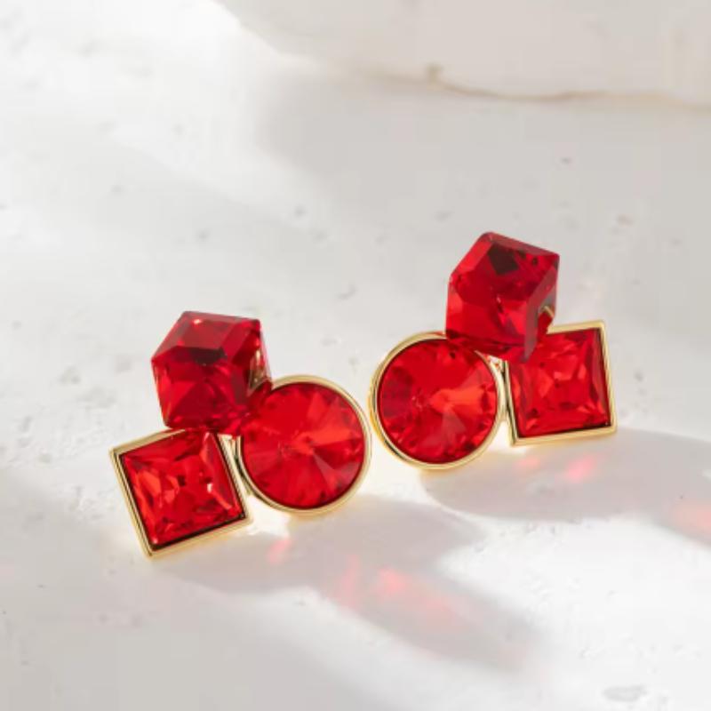 

Big Colorful Color 3D Geometric Crystal Cube Stud Earring for Women Female Sweet Jewelry Wholesale Wedding Christmas Gift красный