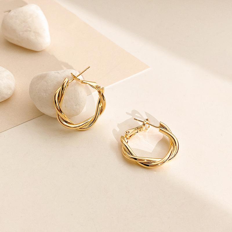 Trendy Hollow Chain Hoop Earrings Temperament Simple Circle Statement Earrings Jewelry Metal Geometric Fashion Earrings