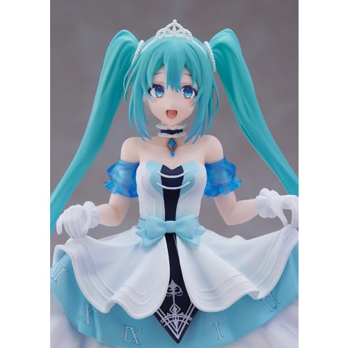 Taito Hatsune Miku Wonderland Figure Cinderella