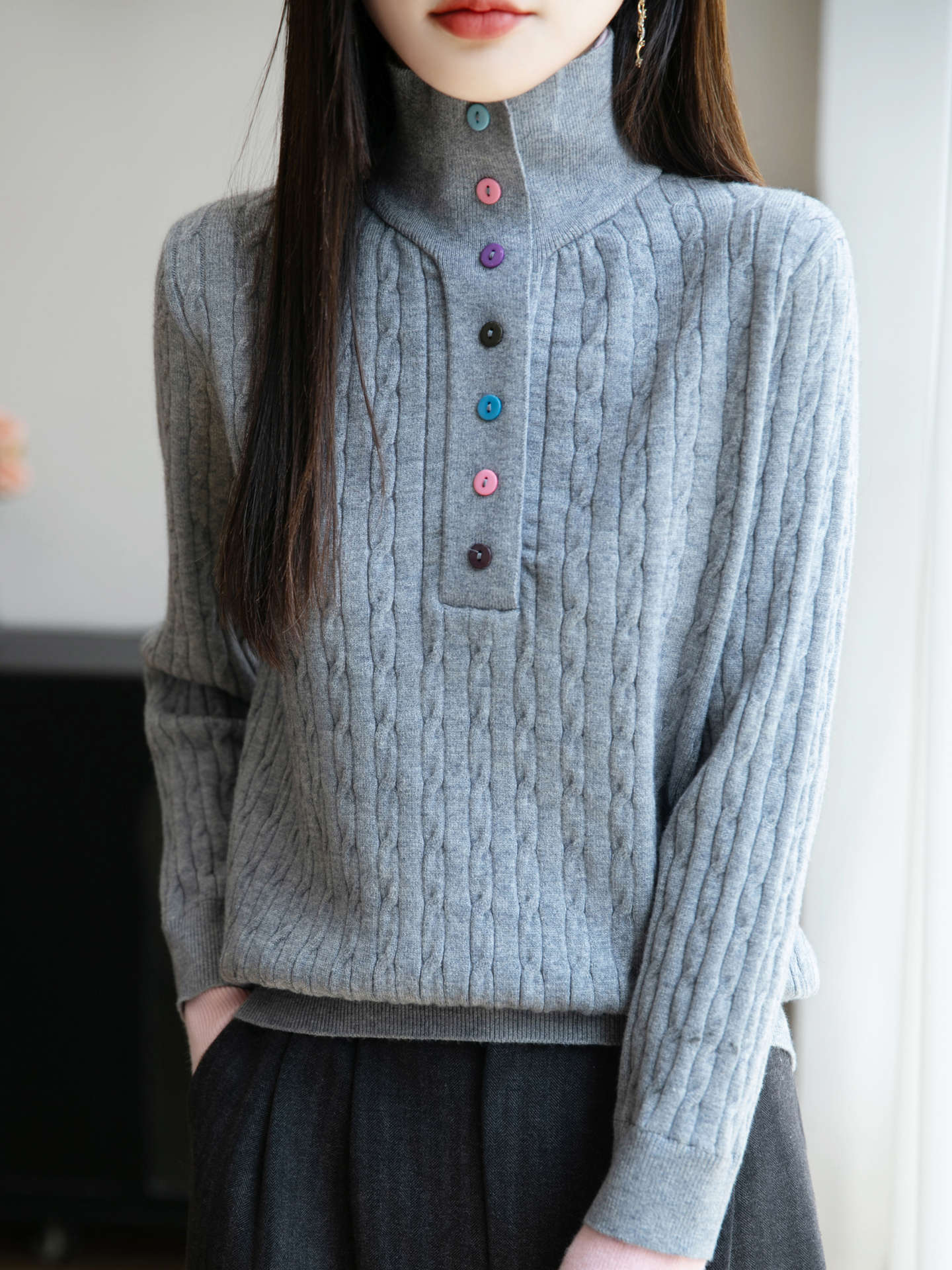 

Высококачественный ретро свитер крупной вязки для женского осенне-зимнего гардероба. Новый свитер с двойным воротником и полуоткрытым вырезом. M