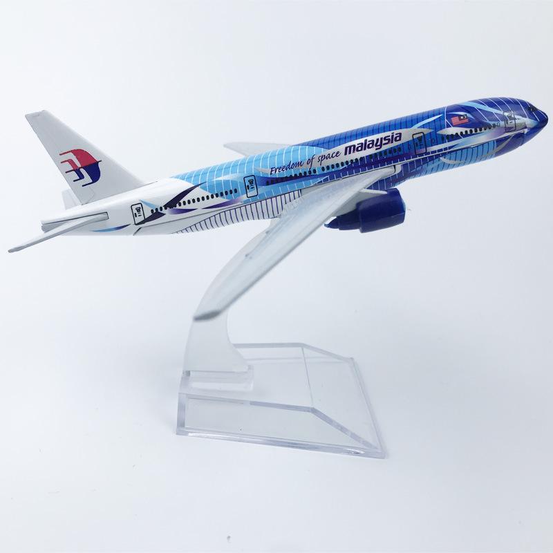 16cm for Malaysia Wave Line B777 Airplane Diecast Metal Finished Aircraft Model Decorative Bookcase Suitable for Gift Giving