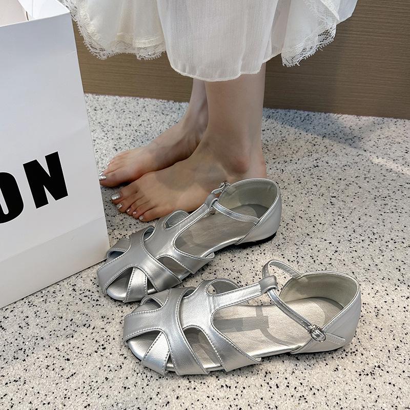 Retro Mori woven baotou sandals women's summer 2025 new hollow round head pig cage shoes flat Roman shoes