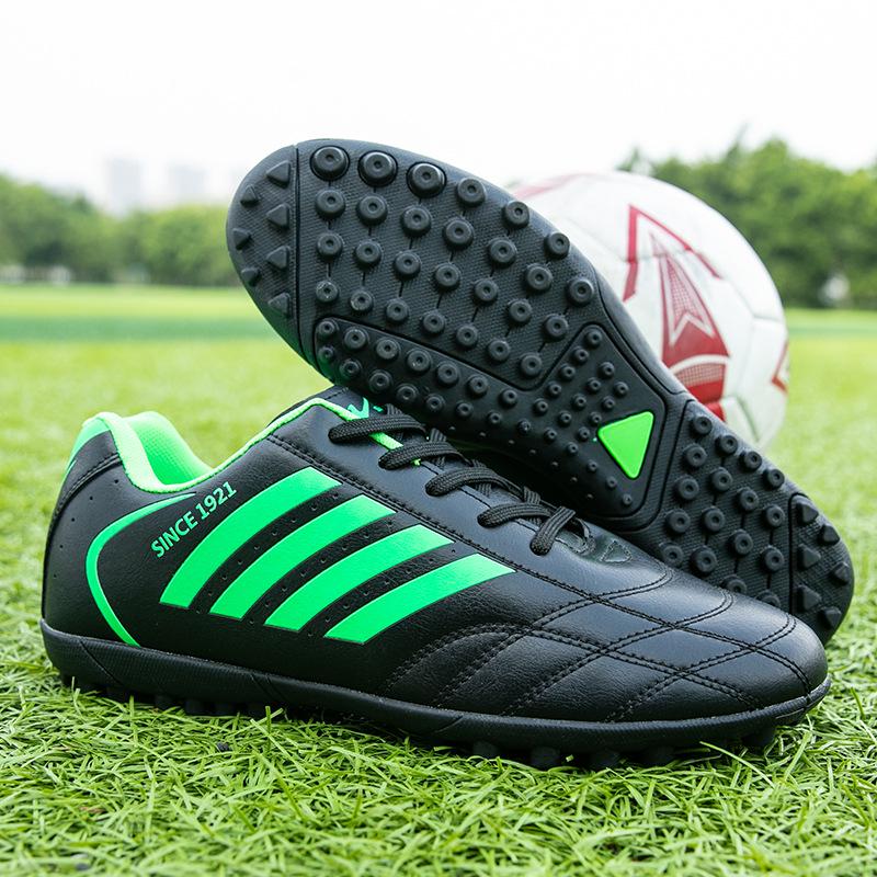 Double Star Professional Anti-Slip Football Kicking Shoes - Studded Breathable Training Model for Grass.