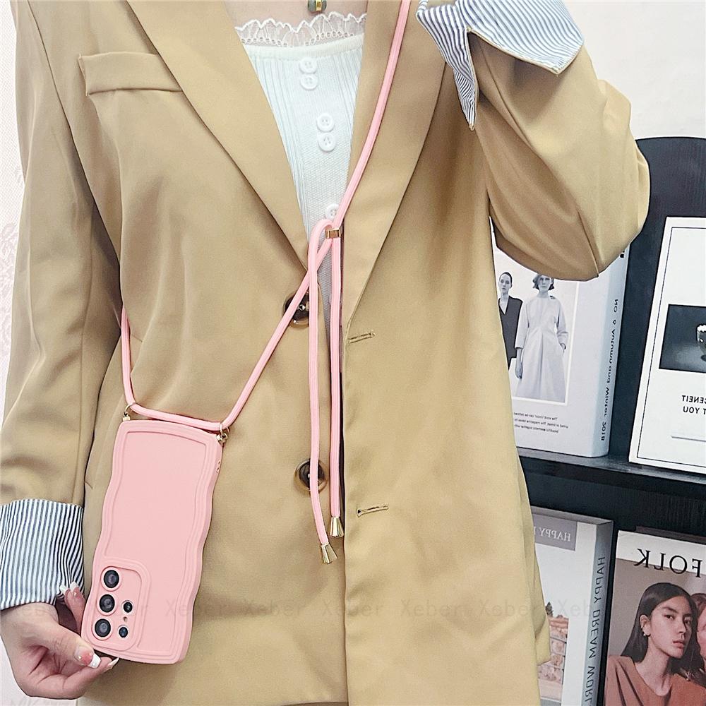 Śliczne kręcone fale naszyjnik na krzyż smycz przewód liny silikonowe etui do Samsung S23 S22 Ultra S21 S20 FE A14 A34 A54 A24 A13 A23 A33 A53 A12 A32 A52