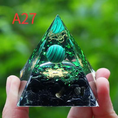 Cristalli Pietra Piramide Orgonite Generatore di Energia Ametista Naturale Peridoto Reiki Chakra Strumento di Meditazione Decorazione Stanza Regali di Natale