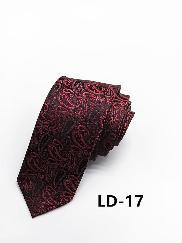 Handmade Paisley Tie for Trendy Gentlemen