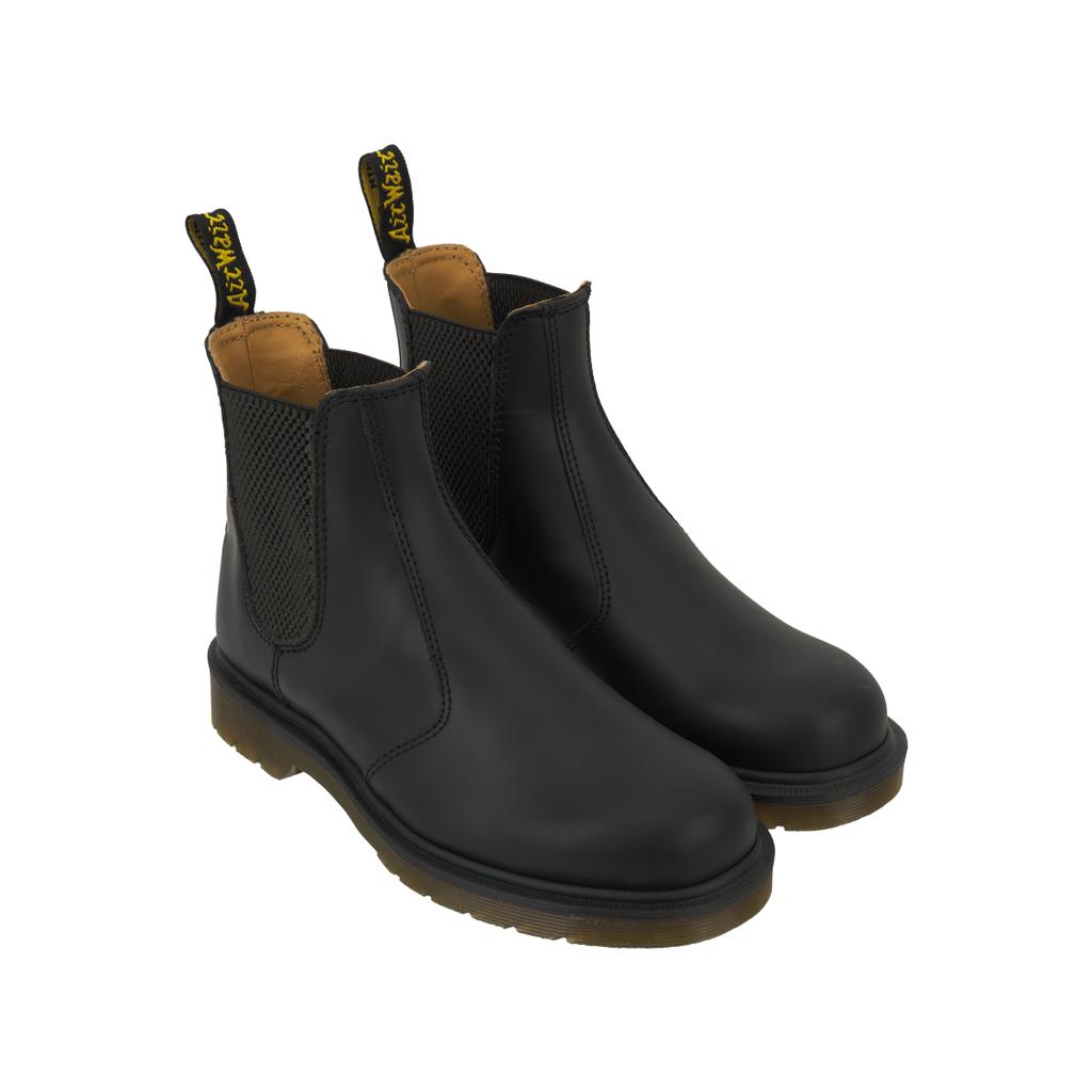 Dr. Martens 2976 Chelsea Boot aus Glattleder Schwarz Unisex Sneaker 11853001