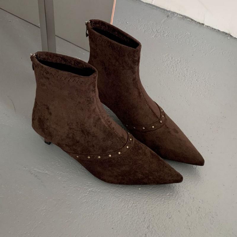 2025 autumn and winter new cross-rivet temperament high heel thin short boots women's pointed head thin heel rear zipper and bare boots