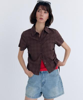 Chemise à carreaux CLO'ET avec fronces sur les côtés + Marron foncé/Noir