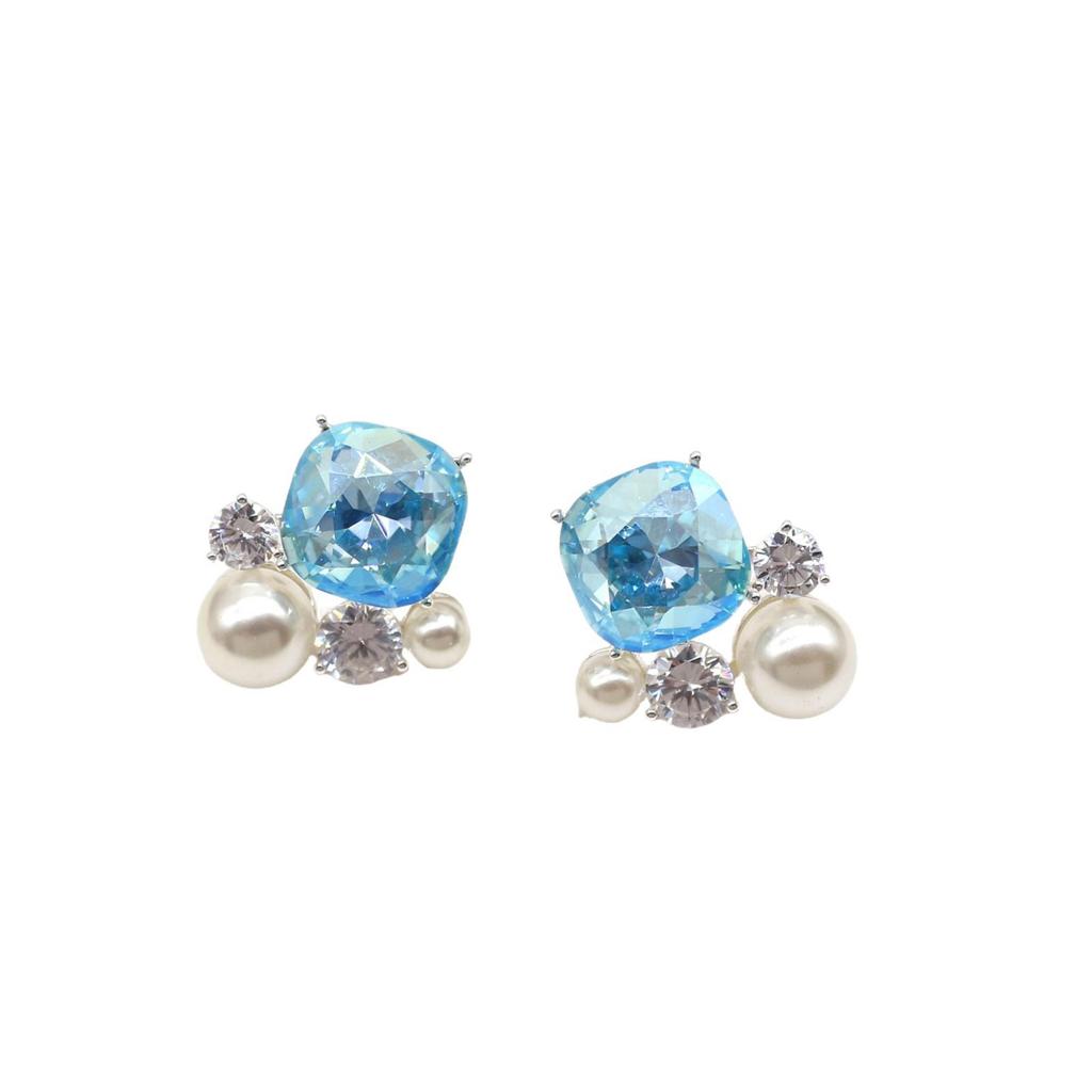 Blue Diamond Pearl Stud Earrings - Elegant, Versatile Rhinestone Accessories for Women.