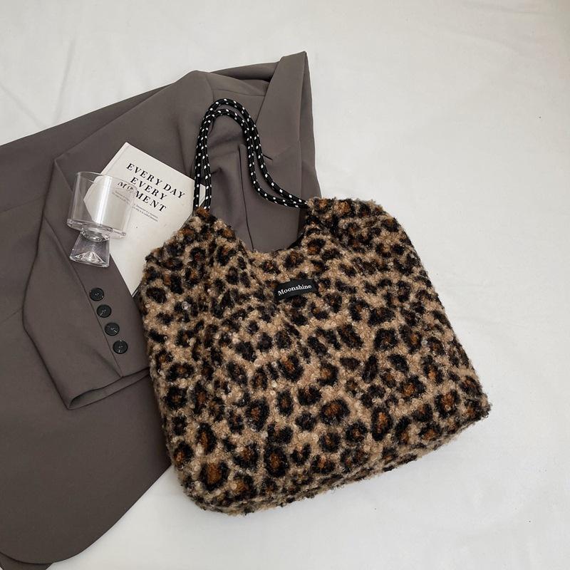 Simple and Fashionable Leopard Print Wool Bag Women's Autumn New Trendy College Style Tote Bag Large-capacity Shoulder Bag