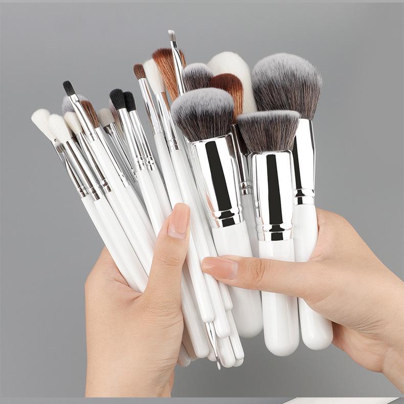 30-Piece Professional Makeup Brush Set - Soft Bristles for Eyeshadow, Powder, and Full Face Application