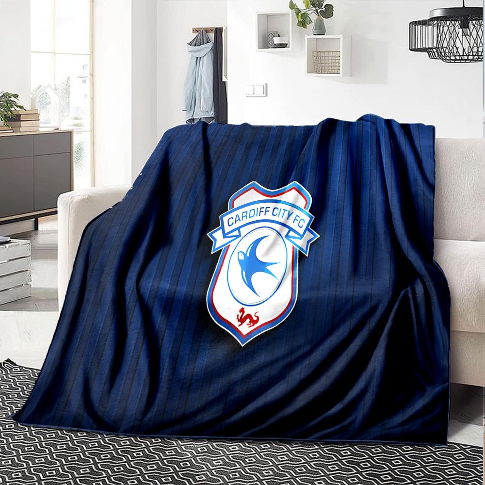Cardiff Fc Crest Flannel Blanket, Soft Polyester, Modern Design, All-Season for Camping, Travel, Gifts for Holidays or Birthdays