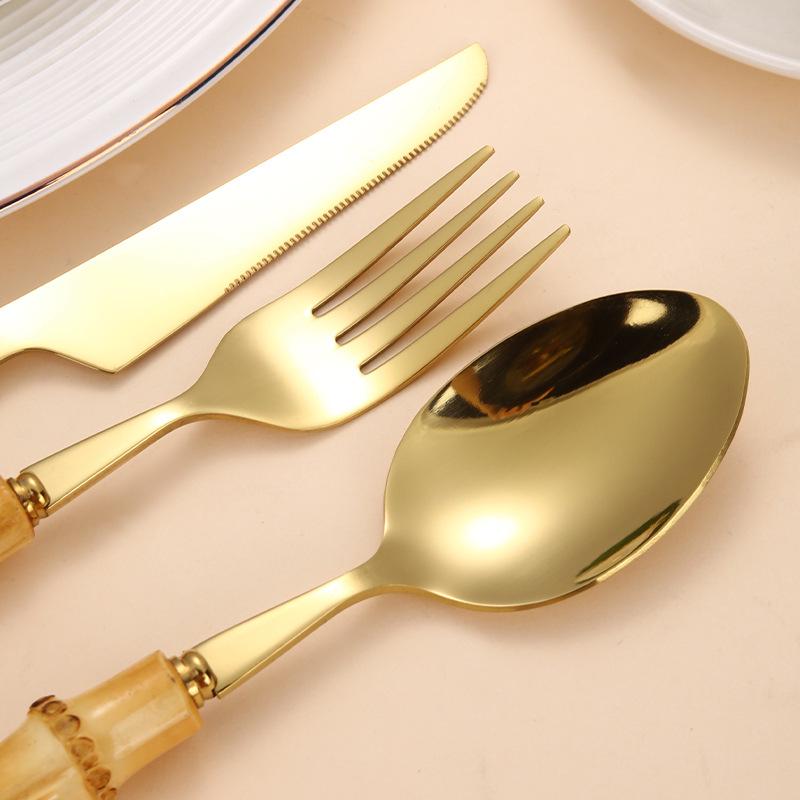 Japonská nerezová příborová sada s bambusovými rukojeťmi - Nůž, vidlička a lžíce pro venkovní nebo hotelové použití