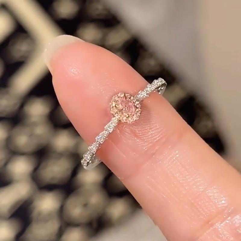 Elegant & Versatile Women's Sparkly Diamond Ring - Sweet, Cool, and Fashionable