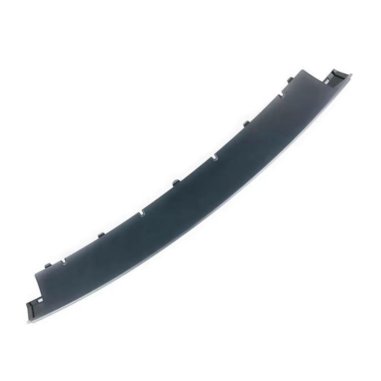 DXJ500040: Front Bumper Lower Central Deflector for Land Rover Range Rover III