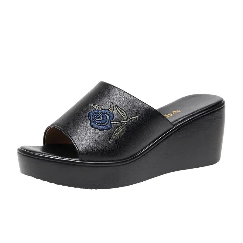 6cm Kleine Größe 32-43 Bequeme Blumenstickerei Keilabsatz Hausschuhe 2024 Damen Mittlere Absätze Plateau Clogs für Büro Strand Mama