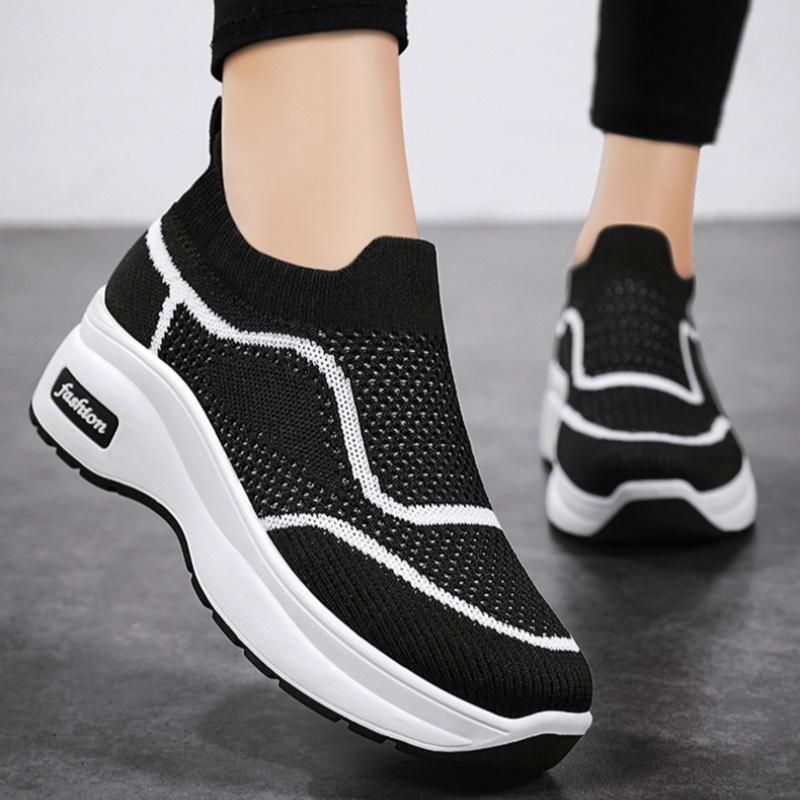 

New Round-toe Thick-soled Mesh Breathable Casual Walking Shoes Fashionable Color Matching Comfortable Mom Shoes Sneakers 36