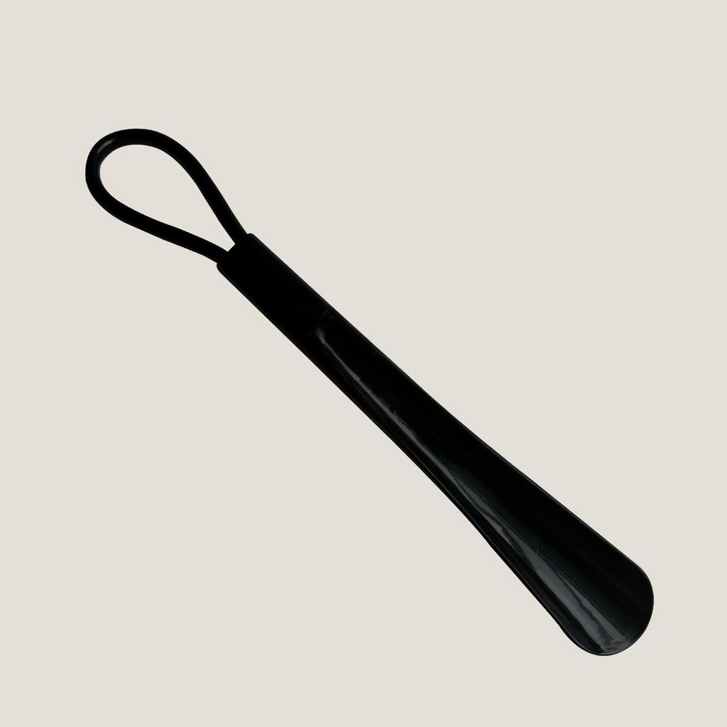 Long Handle Plastic Shoehorn for Easy Shoe Wearing—Ideal for Seniors and Pregnant Women, Available in Multiple Colors
