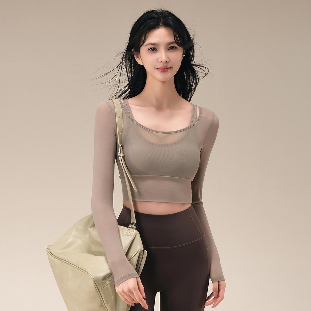 Plus Size Women's Breathable Mesh Long Sleeve Yoga Top with Chest Pad - Slimming Autumn Fitness Wear